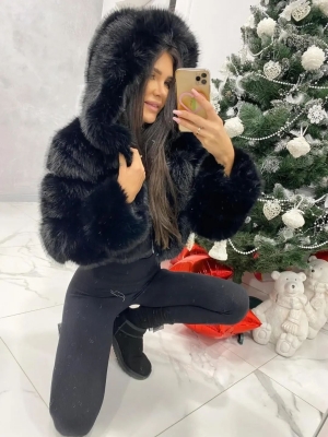 Пухено палтенце в черно